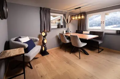 Ein Sitzbereich in der Unterkunft Schöneben Appartementen Top 1