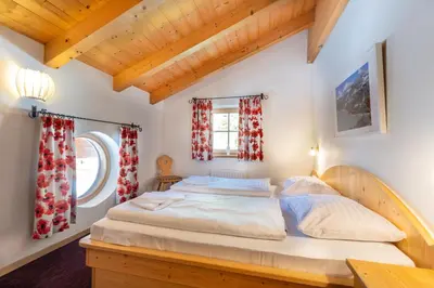 Ein Bett oder Betten in einem Zimmer der Unterkunft Schöneben Chalet Om Utens