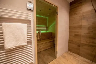 Ein Badezimmer in der Unterkunft Schöneben Chalet Drei Sonnen