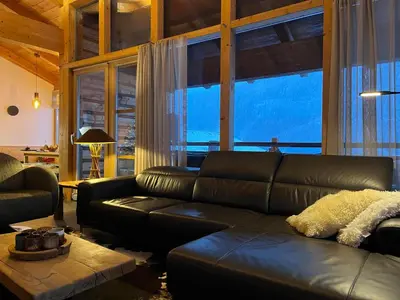 Ein Sitzbereich in der Unterkunft Schöneben Chalet Ferienwelt