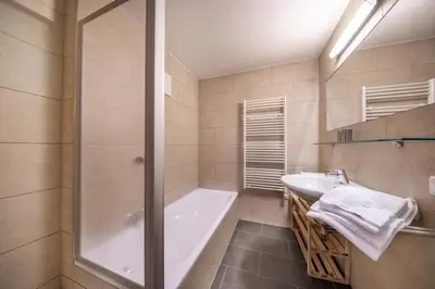 Ein Badezimmer in der Unterkunft Schöneben Chalet Anton
