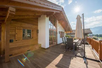 Ein Balkon oder eine Terrasse in der Unterkunft Schöneben Chalet MiJoBa
