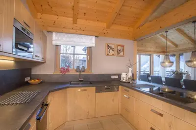 Küche/Küchenzeile in der Unterkunft Schöneben Chalet Bergkristall