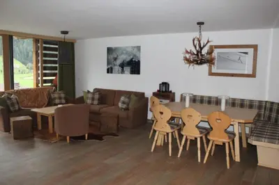 Ein Sitzbereich in der Unterkunft Schöneben Haus Silberdistel