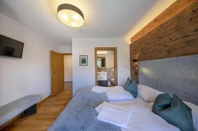 Ein Sitzbereich in der Unterkunft Nationalpark Chalet Mittereggspitze