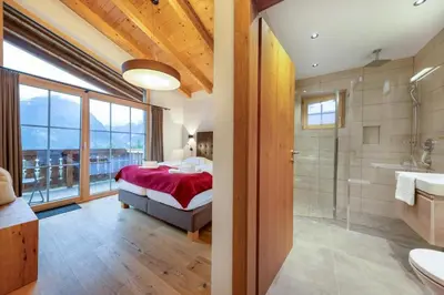 Ein Badezimmer in der Unterkunft Nationalpark Chalet Schlieferspitze