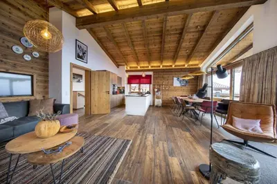 Ein Sitzbereich in der Unterkunft Nationalpark Chalet Gabelspitze