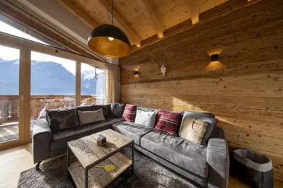 Ein Sitzbereich in der Unterkunft Nationalpark Chalet Schwarzes Hörndl