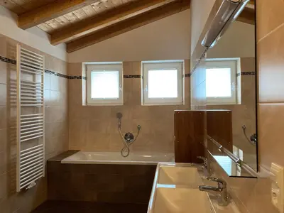 Ein Badezimmer in der Unterkunft Ferienwohnung