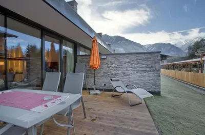 Ein allgemeiner Bergblick oder ein Berglick von der Ferienwohnung aus
