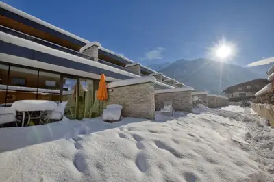 Ein allgemeiner Bergblick oder ein Berglick von der Ferienwohnung aus