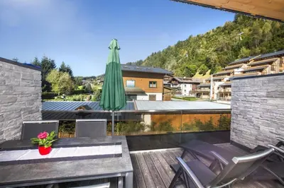Ein allgemeiner Bergblick oder ein Berglick von der Ferienwohnung aus