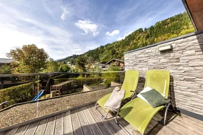 Ein allgemeiner Bergblick oder ein Berglick von der Ferienwohnung aus