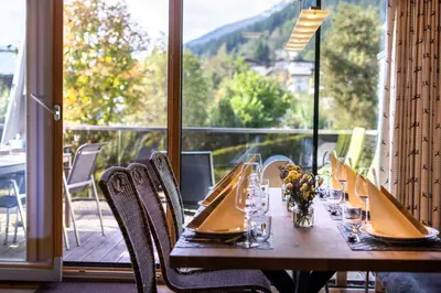 Ein allgemeiner Bergblick oder ein Berglick von der Ferienwohnung aus