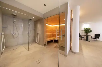 Ein Badezimmer in der Unterkunft Edelweisshaus Top 8