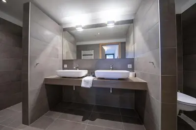 Ein Badezimmer in der Unterkunft Edelweisshaus Top 14