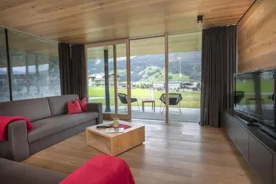 Ein Sitzbereich in der Unterkunft Smaragdresort Top 3.2 Happy Alps
