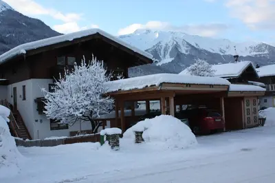 Haus Hofer im Winter