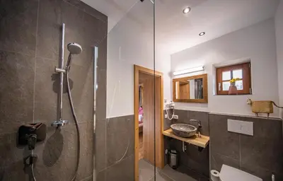 Ein Badezimmer in der Unterkunft Almhütten Saalbach-Hinterglemm