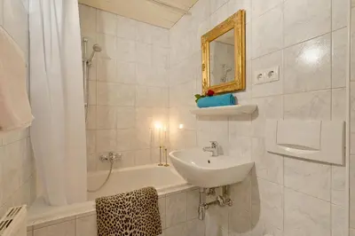 Ein Badezimmer in der Unterkunft Appartement Teresa I by NV-Appartements