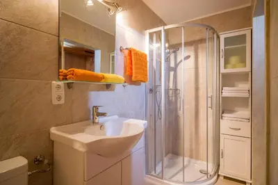 Ein Badezimmer in der Unterkunft Rene zentrales Studio Appartement - by NV-Appartements