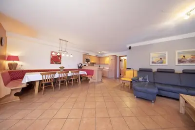 Ein Sitzbereich in der Unterkunft Residenz Sonnenfeld Top 4