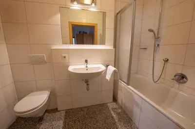 Ein Badezimmer in der Unterkunft Duxeranger C Top 4