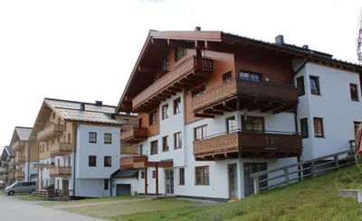 Das Gebäude in dem sich die Ferienwohnung befindet