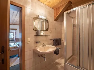 Ein Badezimmer in der Unterkunft Familien Ferienwohnung Foidlbauer