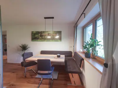 Ein Sitzbereich in der Unterkunft Ferienwohnung Haider