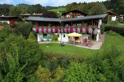 Ein Garten an der Unterkunft Appartements Höck
