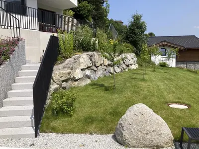 Ein Garten an der Unterkunft Haus Johanna