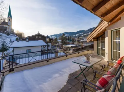 Ein allgemeiner Bergblick oder ein Berglick von der Ferienwohnung aus