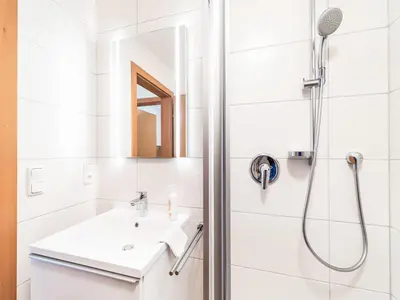 Ein Badezimmer in der Unterkunft Apartment Evi by Interhome