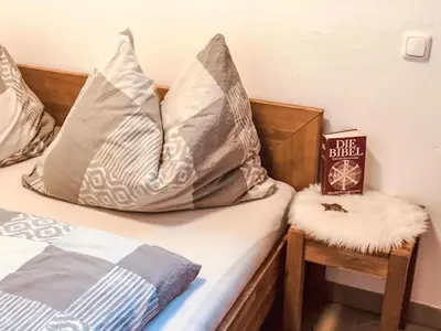 Ein Bett oder Betten in einem Zimmer der Unterkunft Apartment Evi by Interhome
