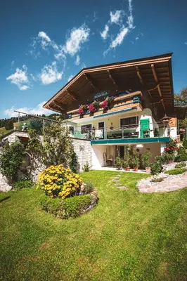 Ein Garten an der Unterkunft Ferienwohnung Seighäusl