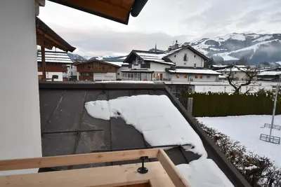 Ein allgemeiner Bergblick oder ein Berglick von der Ferienwohnung aus