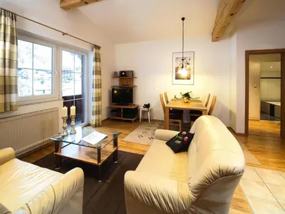 Ein Sitzbereich in der Unterkunft Apartment in Kitzbühel Alps with Wellness Area