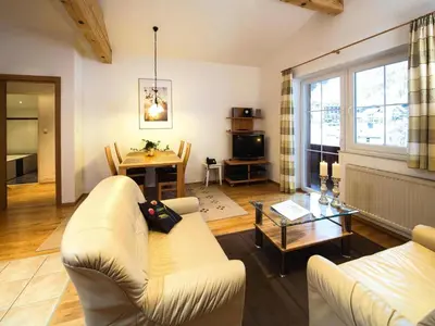 Ein Sitzbereich in der Unterkunft Apartment in Kitzbühel Alps with Wellness Area