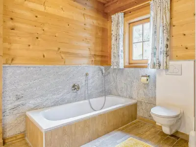 Ein Badezimmer in der Unterkunft Mit Dampfbad