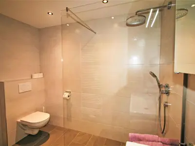 Ein Badezimmer in der Unterkunft Apartment Rumer Blick by Interhome