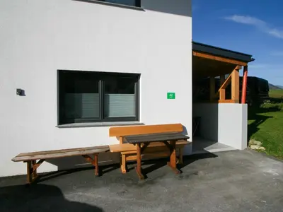 Das Gebäude in dem sich die Ferienwohnung befindet