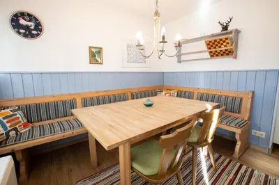 Ein Sitzbereich in der Unterkunft Appartement Steigerbauer 1