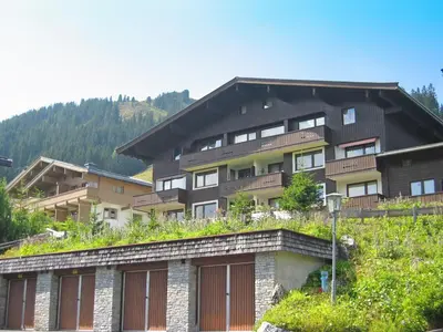 Ein allgemeiner Bergblick oder ein Berglick von der Ferienwohnung aus