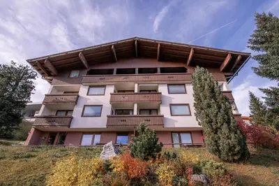 Das Gebäude in dem sich die Ferienwohnung befindet