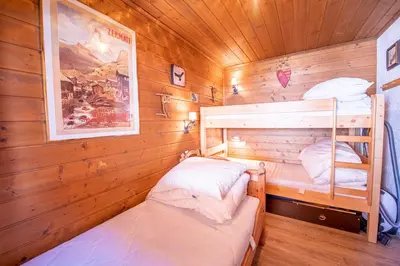 Ein Bett oder Betten in einem Zimmer der Unterkunft Höchstädter Hütte