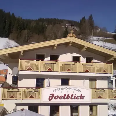Haus Joelblick und Haus Oberadelsber