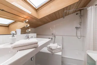 Ein Badezimmer in der Unterkunft Ferienwohnung Neuhaus