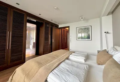 Ein Bett oder Betten in einem Zimmer der Unterkunft KITZ DELUXE SUITE 1 & 2 im Zentrum mit eigenem SPA & PARKEN by belle-stay