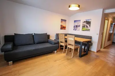 Ein Sitzbereich in der Unterkunft Ferienwohnung Königsleiten 121b - Top 4
